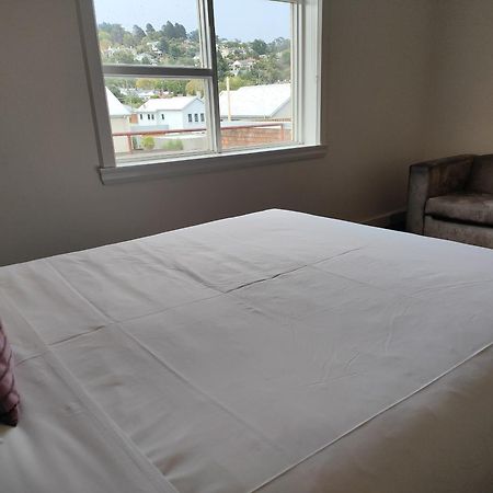 Centennial Inn On Bathurst Λόντσεστον Εξωτερικό φωτογραφία